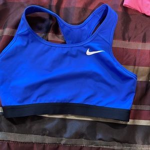 NEW WITHOUT TAGS!! Womens size L Nike sports bra